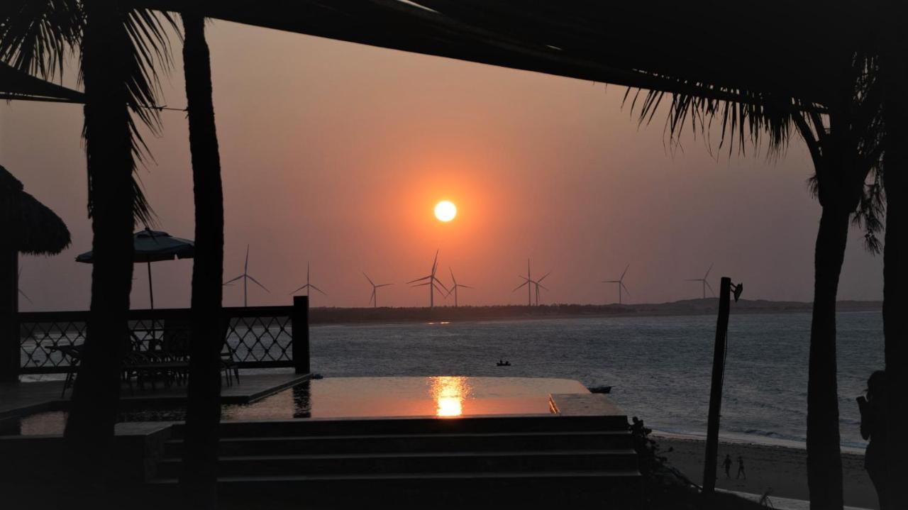 Collina Beach Amontada Luaran gambar